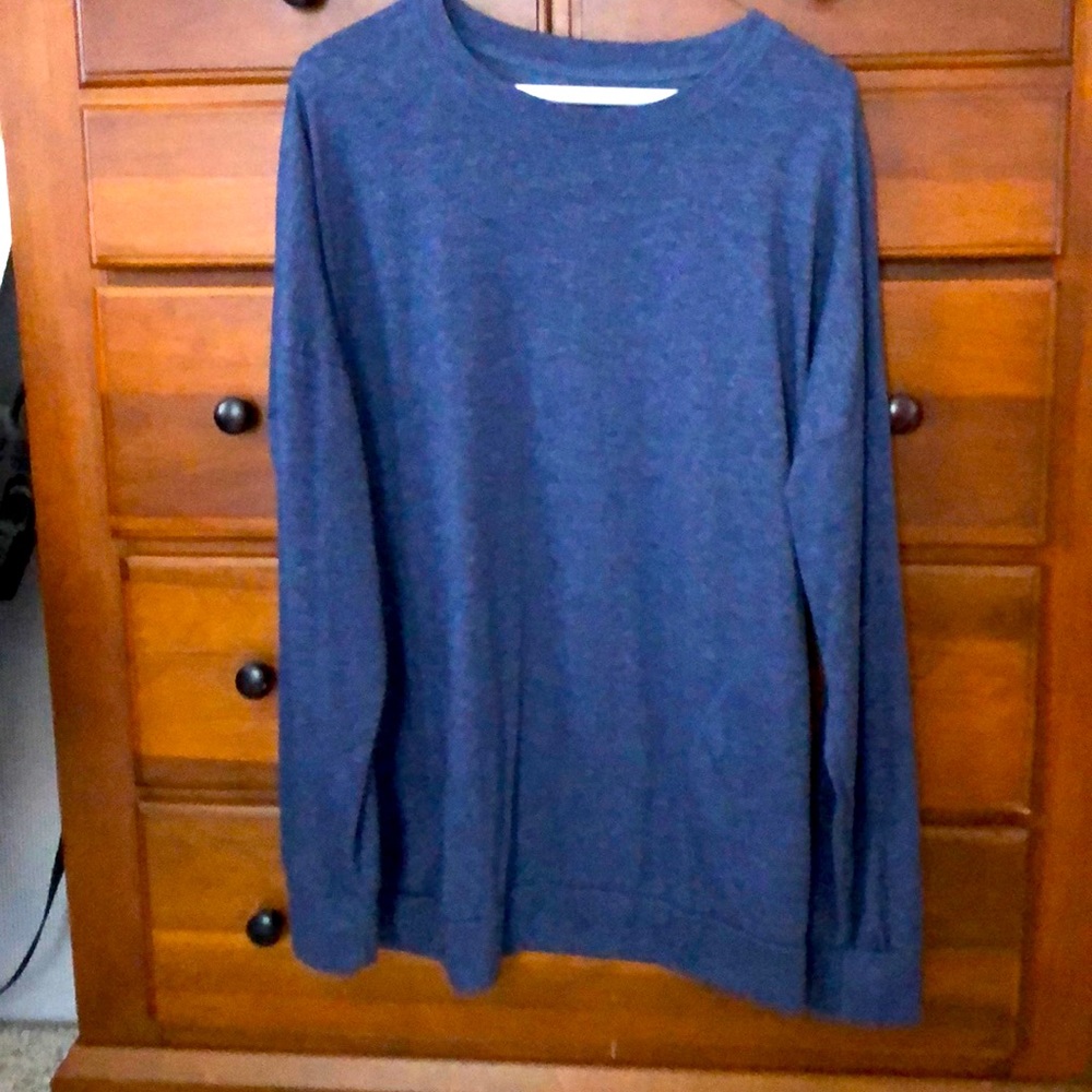 Women’s long sleeve